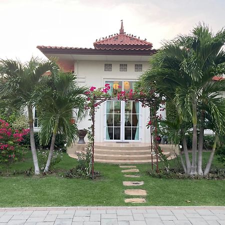 Villa Bougainvillea Hua Hin Exterior foto